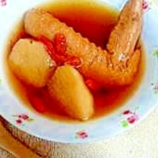 コラーゲンとクコの実、発酵茶「碁石茶」の美肌スープ